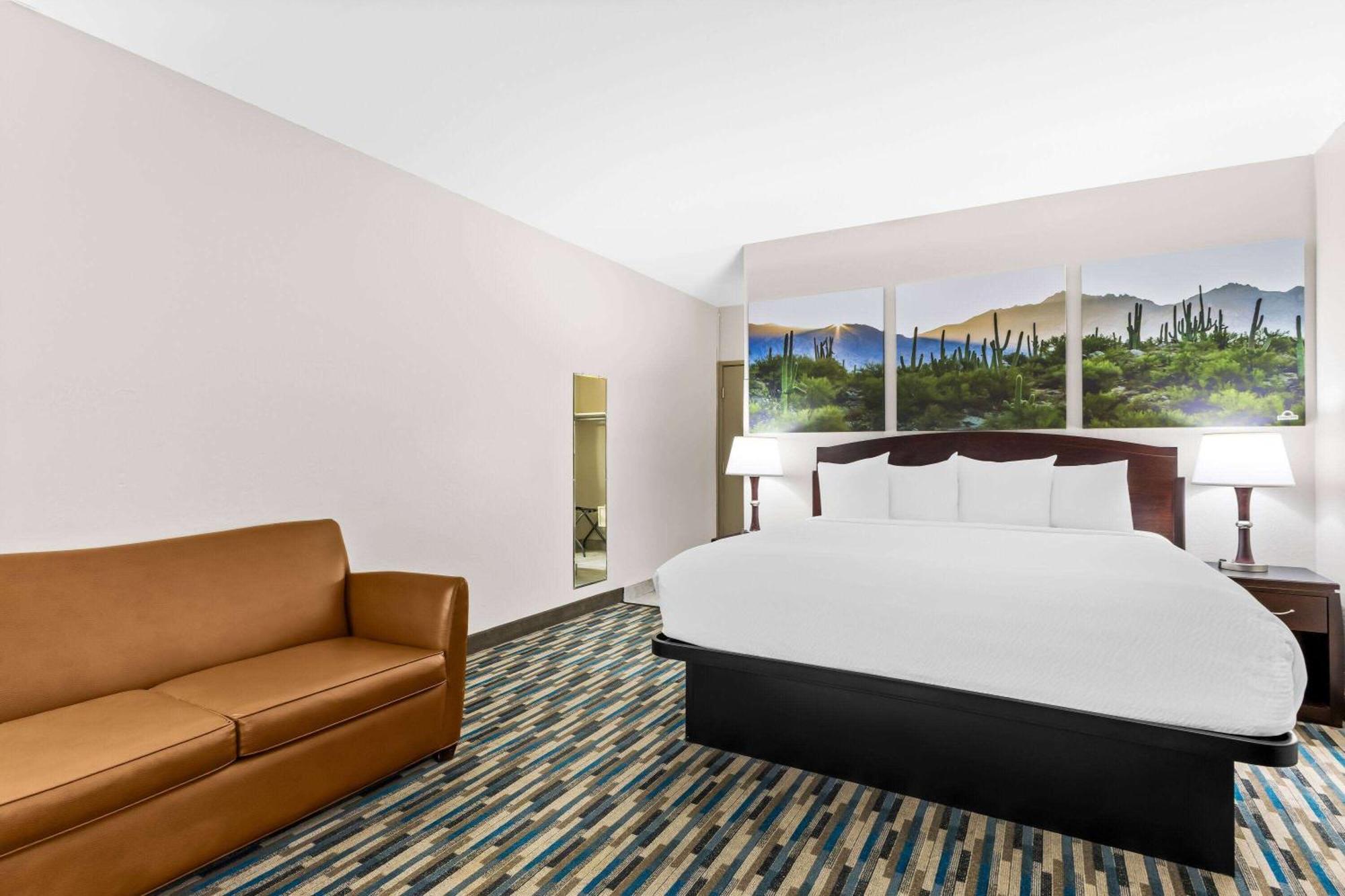 Days Inn & Suites By Wyndham Mesa Near Phoenix Exterior foto
